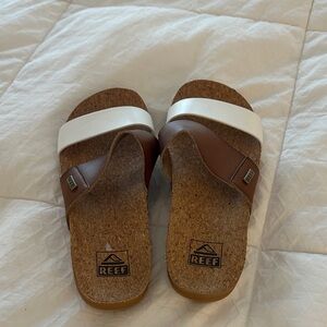 Reef Two-Tone Brown and White Slides